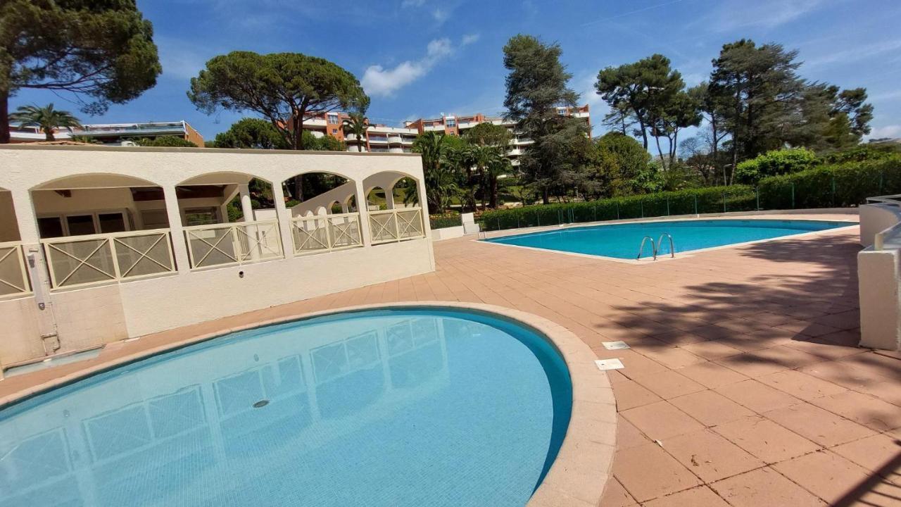 Charmant Appartement Residentiel Avec Terrasse, Jardin Privatif Et Piscine A Cannes 戛纳 外观 照片