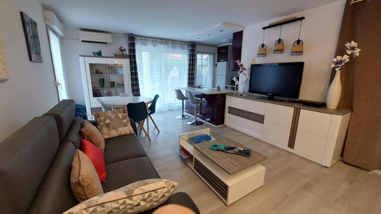 Charmant Appartement Residentiel Avec Terrasse, Jardin Privatif Et Piscine A Cannes 戛纳 外观 照片